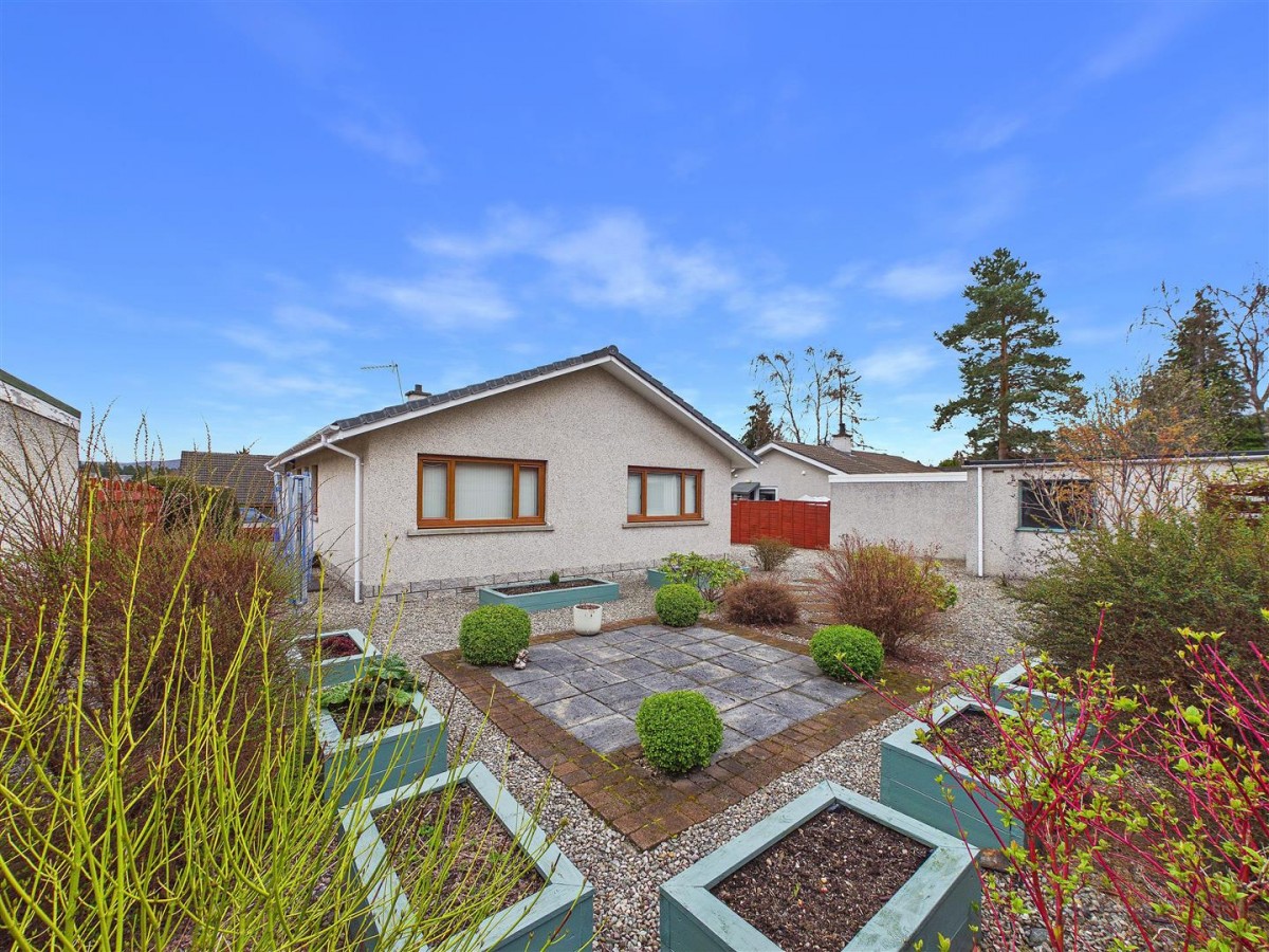 Images for 32 Strathspey Drive, Grantown on Spey EAID:massoncairnsltdapi BID:1
