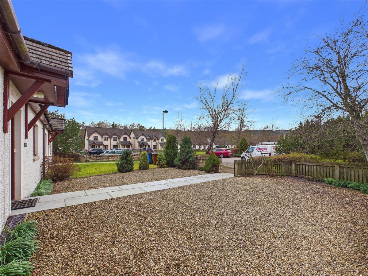 Images for The Bothy, 16 Munro Place, Aviemore EAID:massoncairnsltdapi BID:1