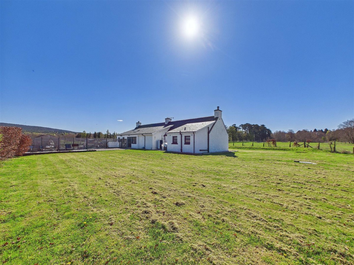 Images for Coulnakyle Cottage, Station Road, Nethy Bridge EAID:massoncairnsltdapi BID:1