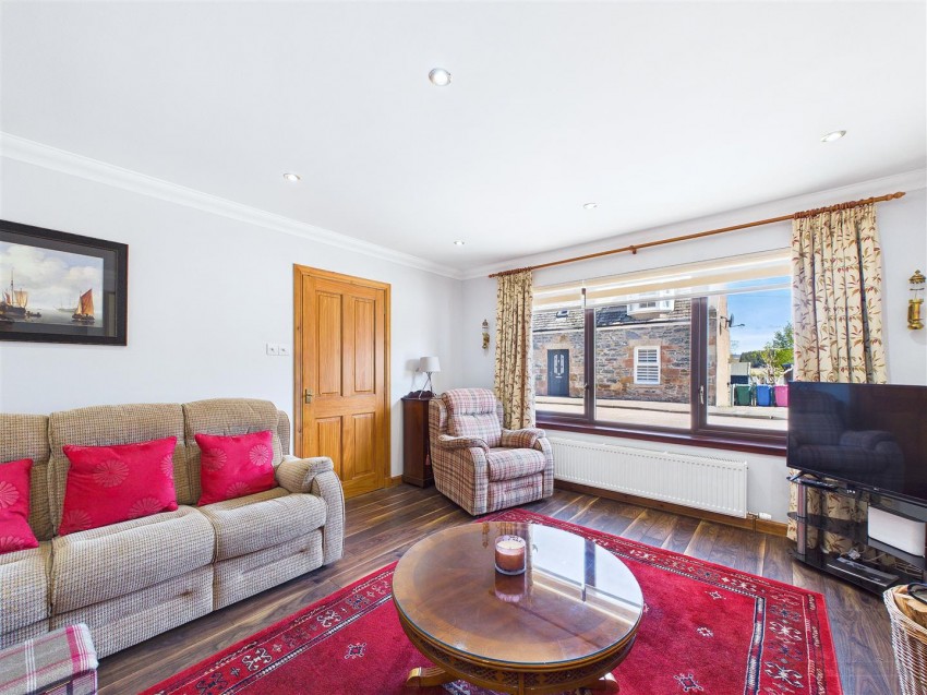 Images for Lonach Cottage, 60 Main Street, Tomintoul
