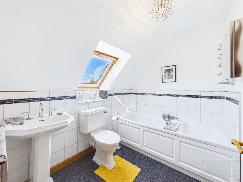 Images for Lonach Cottage, 60 Main Street, Tomintoul