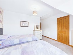 Images for Lonach Cottage, 60 Main Street, Tomintoul