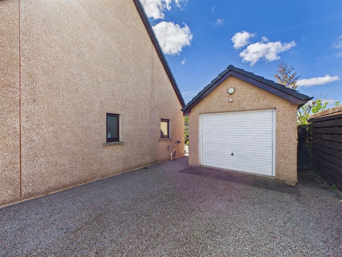 Images for Lonach Cottage, 60 Main Street, Tomintoul EAID:massoncairnsltdapi BID:1