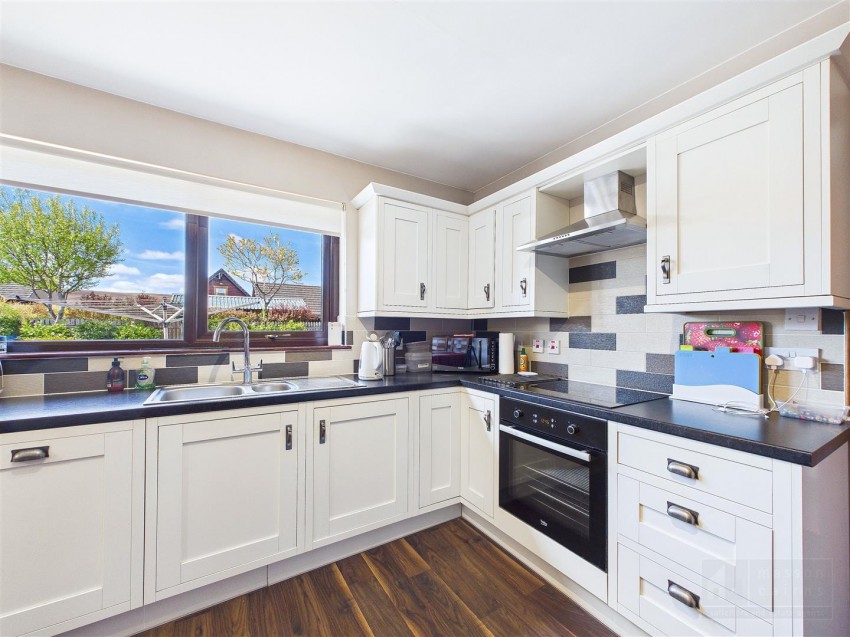 Images for Lonach Cottage, 60 Main Street, Tomintoul
