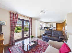 Images for Lonach Cottage, 60 Main Street, Tomintoul