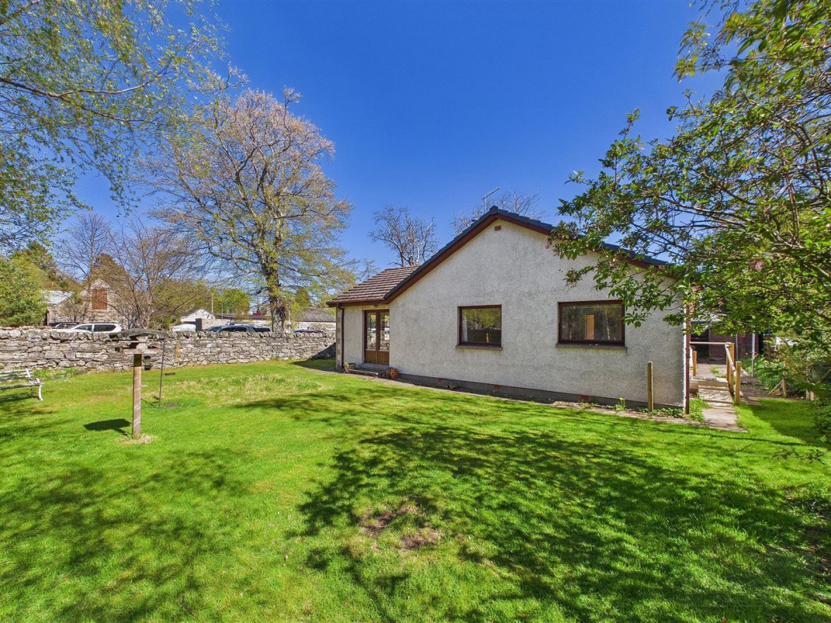 Images for 1 Church Avenue, Grantown on Spey EAID:massoncairnsltdapi BID:1