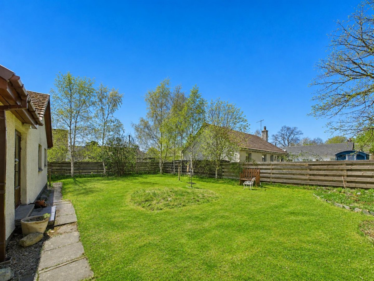 Images for 1 Church Avenue, Grantown on Spey EAID:massoncairnsltdapi BID:1
