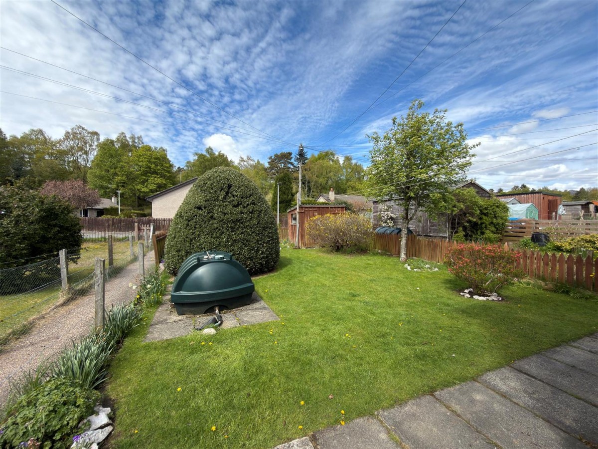 Images for 8 Craigdhu Road, Newtonmore EAID:massoncairnsltdapi BID:1