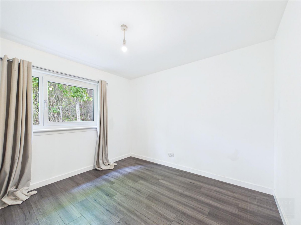 Images for 4 James Court, Kingussie EAID:massoncairnsltdapi BID:1