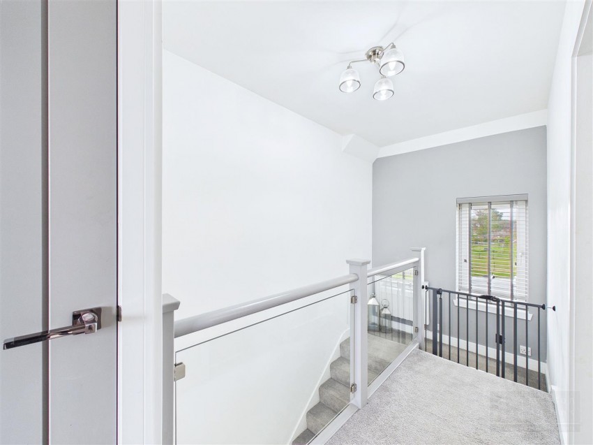 Images for 4 Cairngorm Avenue, Aviemore