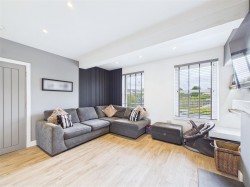 Images for 4 Cairngorm Avenue, Aviemore
