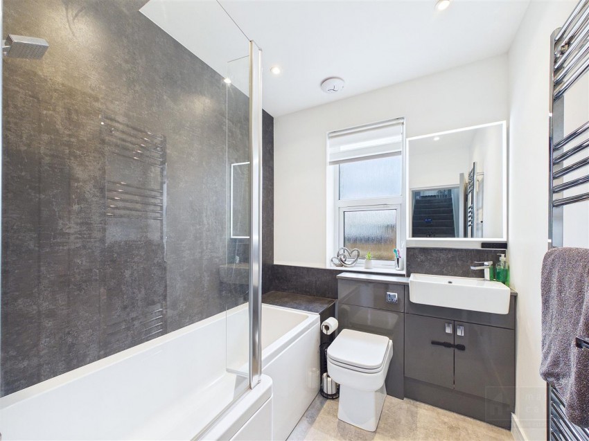 Images for 4 Cairngorm Avenue, Aviemore
