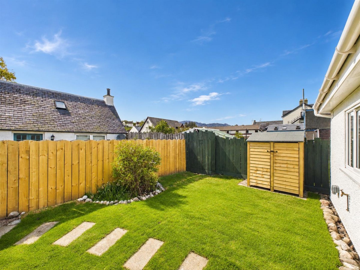Images for Cluny Cottage, Main Street, Newtonmore EAID:massoncairnsltdapi BID:1