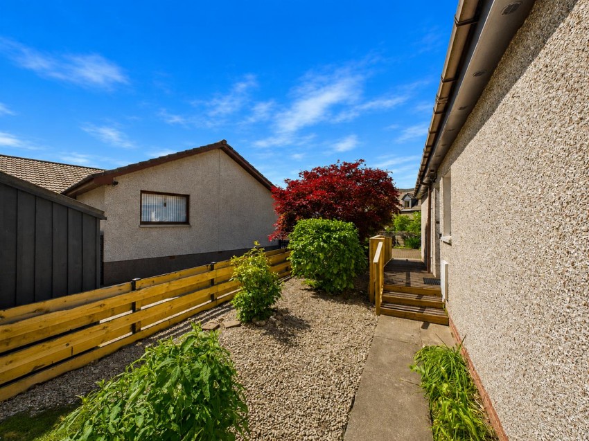 Images for Caistealtyne, 10 Manse Road, Kingussie