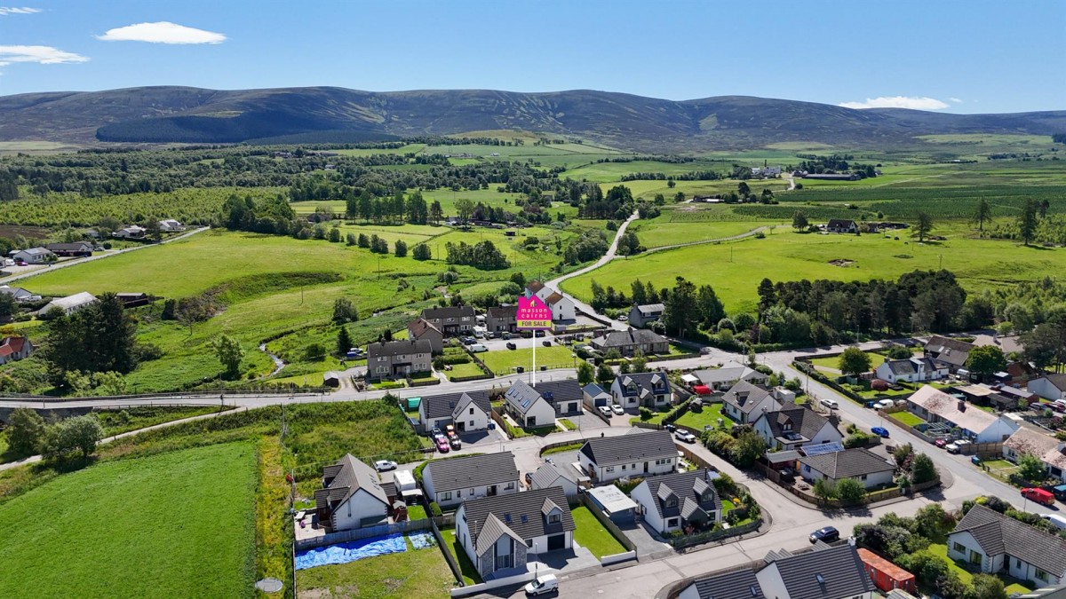 Images for 4 Auchroisk Place, Cromdale, Grantown on Spey EAID:massoncairnsltdapi BID:1