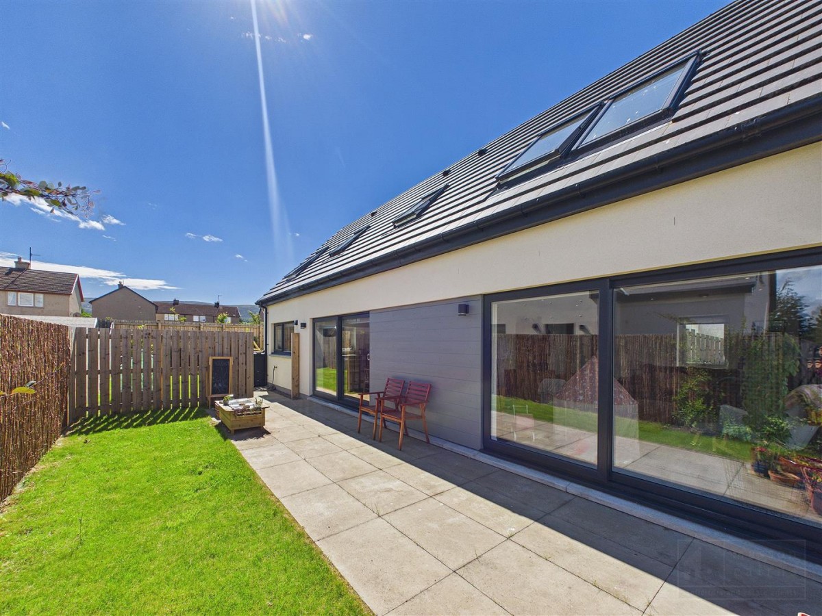 Images for 4 Auchroisk Place, Cromdale, Grantown on Spey EAID:massoncairnsltdapi BID:1