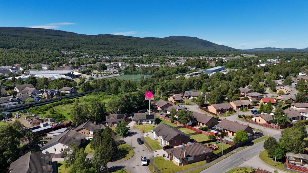 Images for Whakamahorahora, 169 Dalnabay, Silverglades, Aviemore EAID:massoncairnsltdapi BID:1