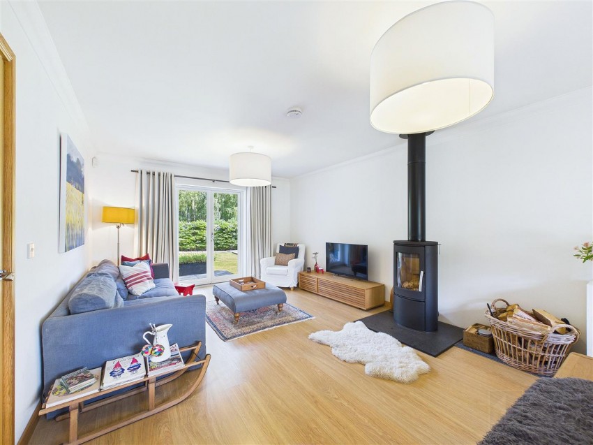 Images for 16 Patterson Place, High Burnside, Aviemore
