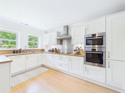 Images for 16 Patterson Place, High Burnside, Aviemore
