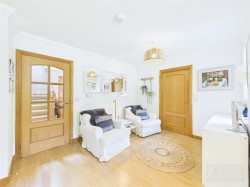 Images for 16 Patterson Place, High Burnside, Aviemore