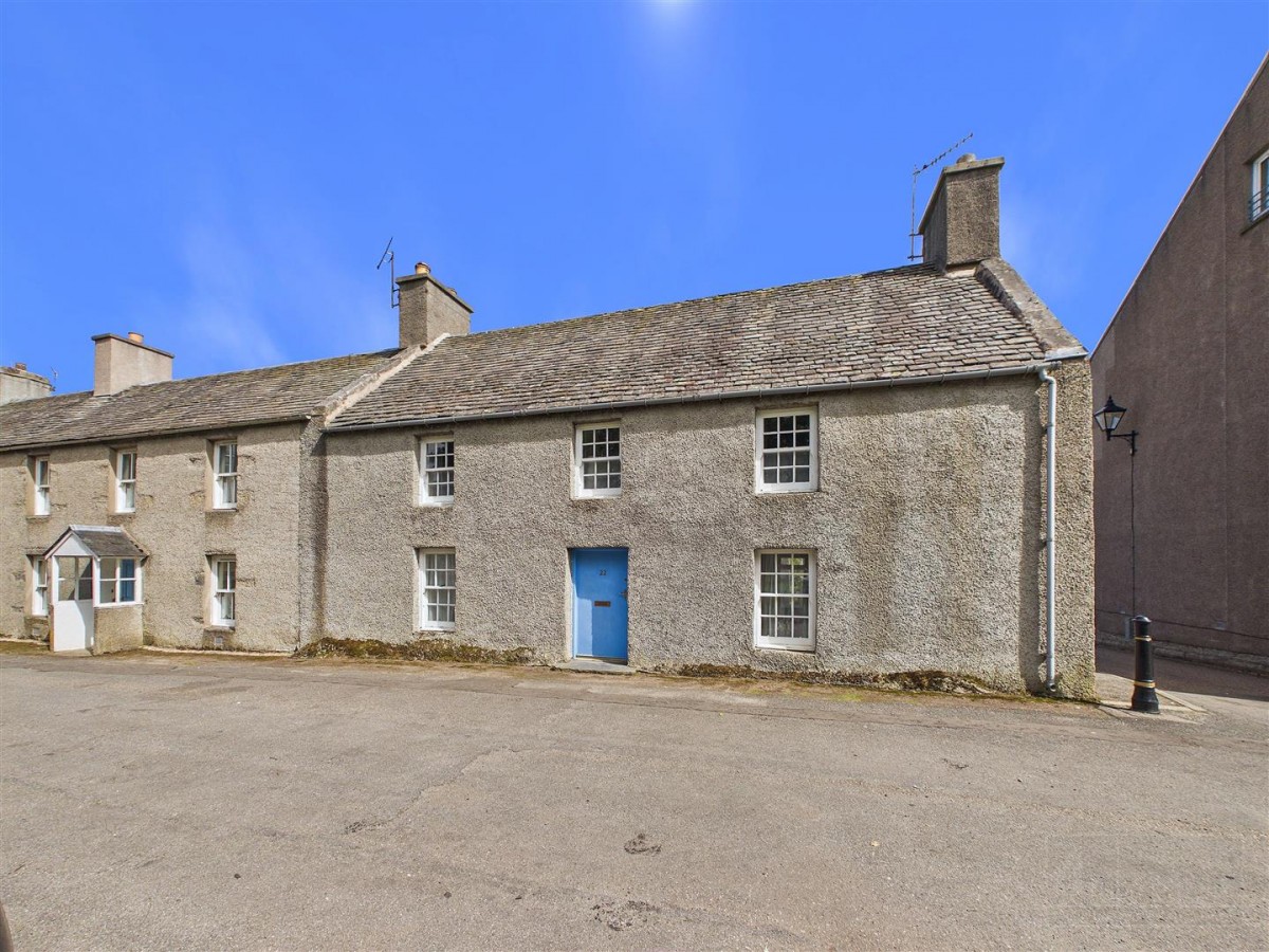 Images for 22 The Square, Grantown on Spey EAID:massoncairnsltdapi BID:1