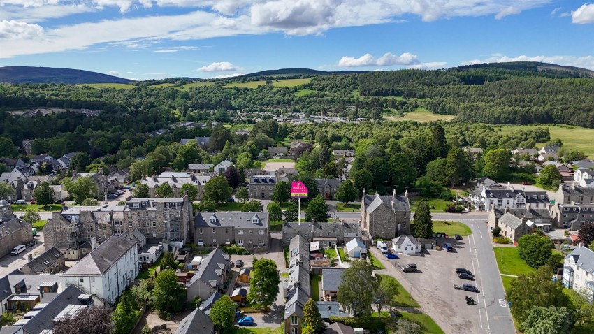 Images for 22 The Square, Grantown on Spey