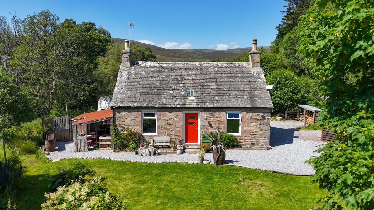 Images for Kirkton Cottage, Kirkmichael, Ballindalloch EAID:massoncairnsltdapi BID:1