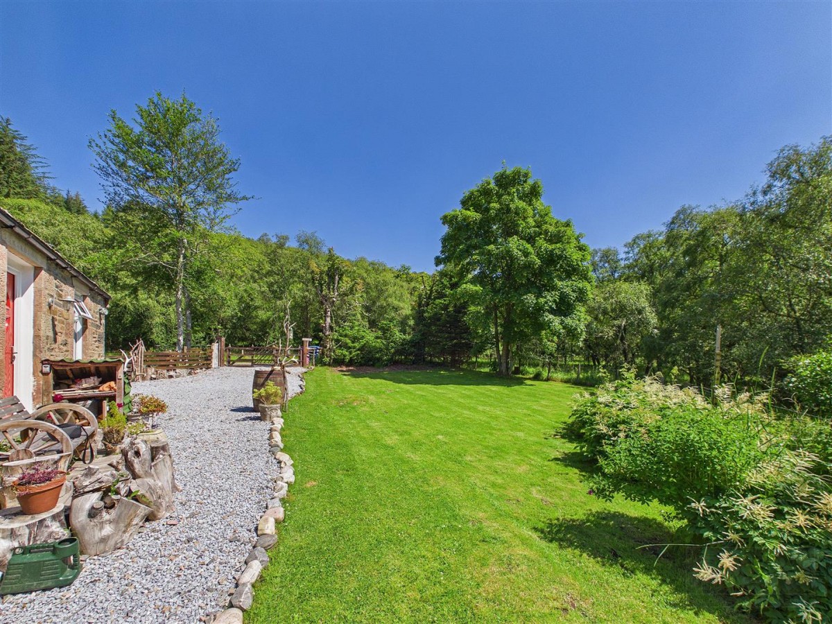 Images for Kirkton Cottage, Kirkmichael, Ballindalloch EAID:massoncairnsltdapi BID:1