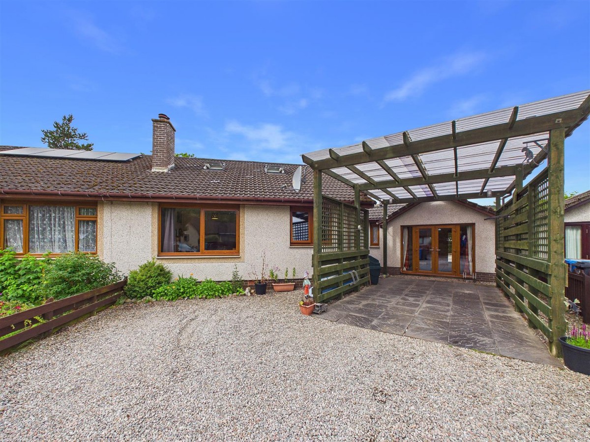 Images for 11 Grampian View, Aviemore EAID:massoncairnsltdapi BID:1