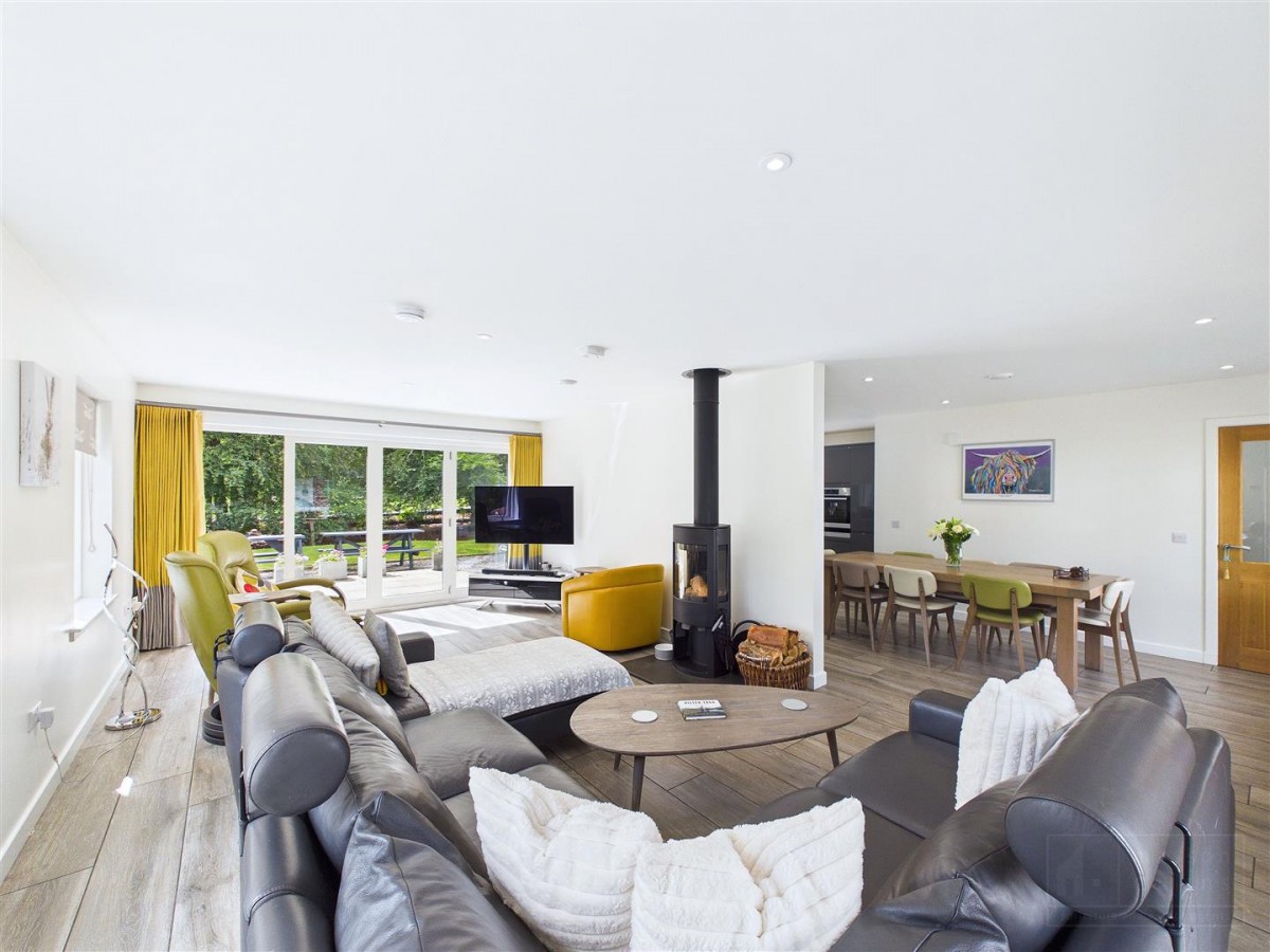 Images for 1 Lodge Park, Fort William Road, Newtonmore EAID:massoncairnsltdapi BID:1