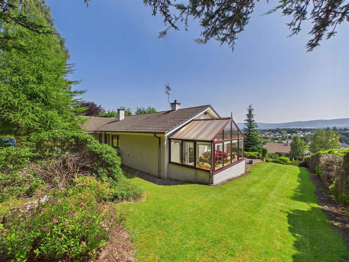Images for 64 Strathspey Drive, Grantown on Spey EAID:massoncairnsltdapi BID:1